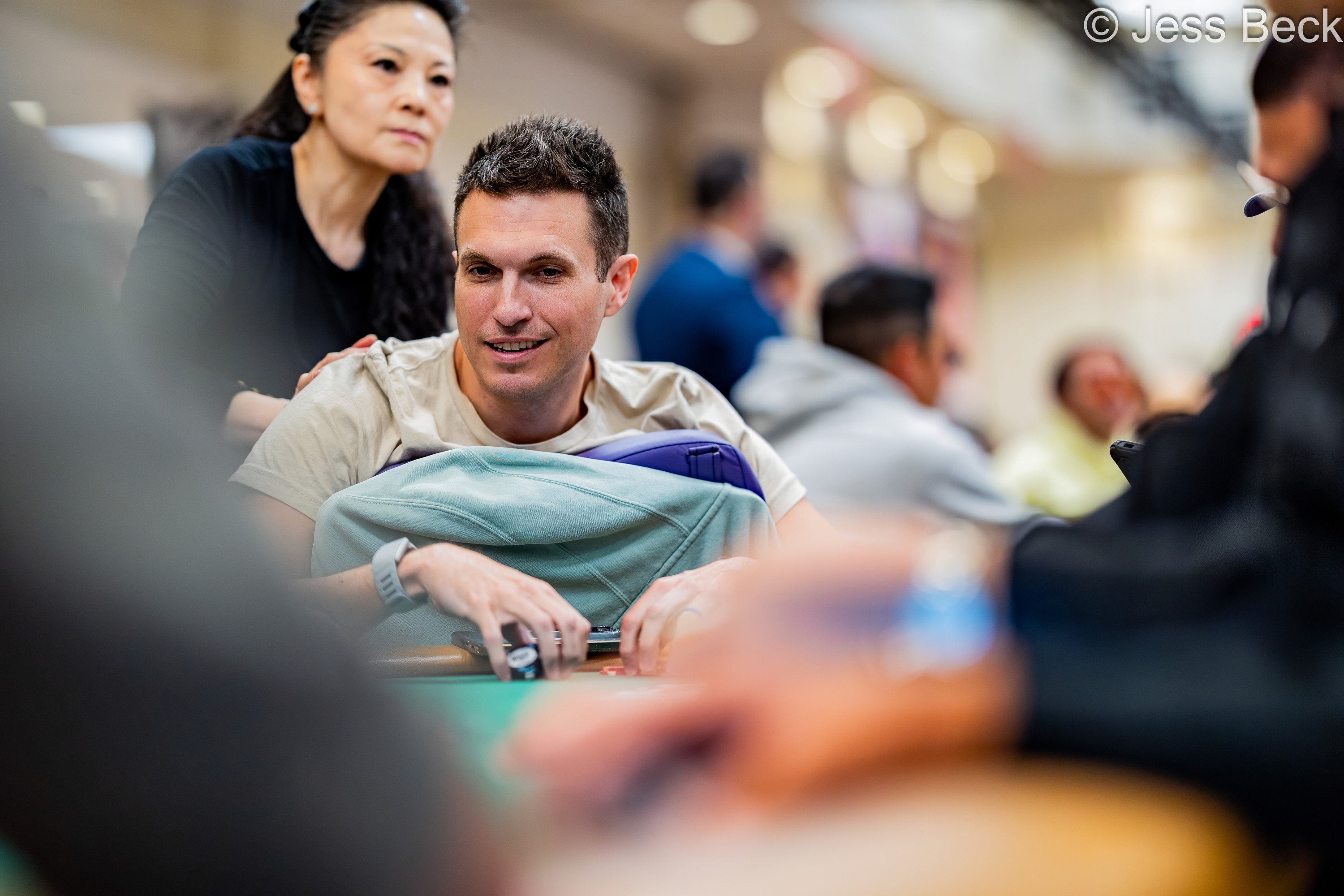 德州扑克传奇道格·波尔克的疯狂WSOP主赛事首日：一小时内经历生死轮回 - 百家乐官网 - 百家乐